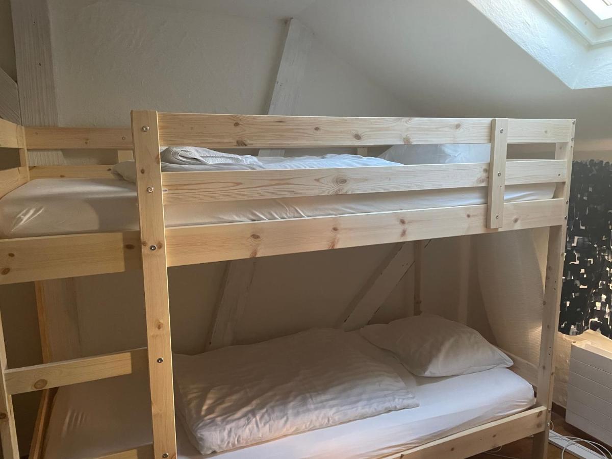 Lindas Beauty Hostel Цюрих Екстериор снимка