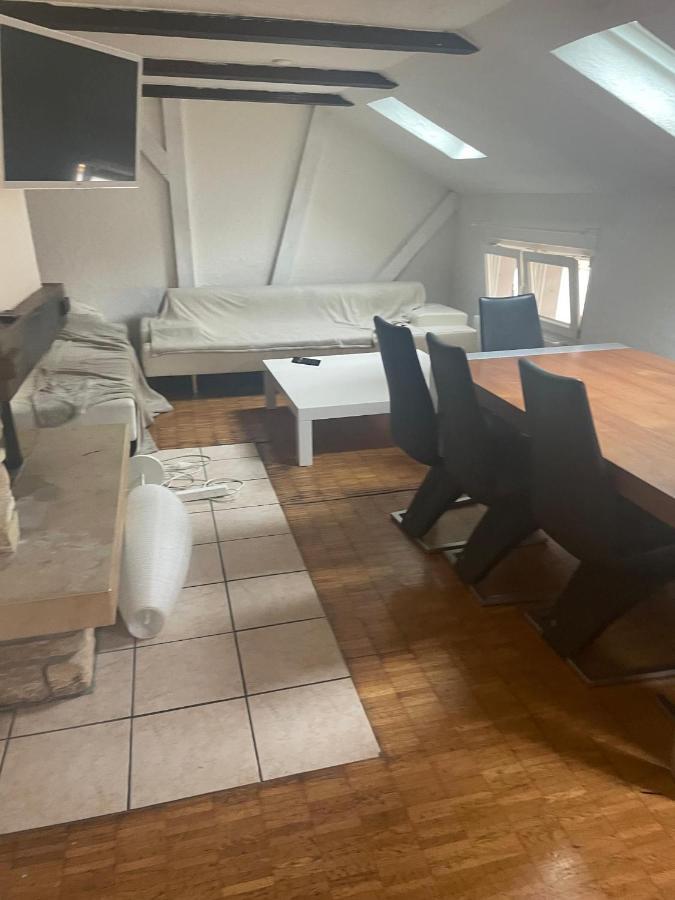 Lindas Beauty Hostel Цюрих Екстериор снимка